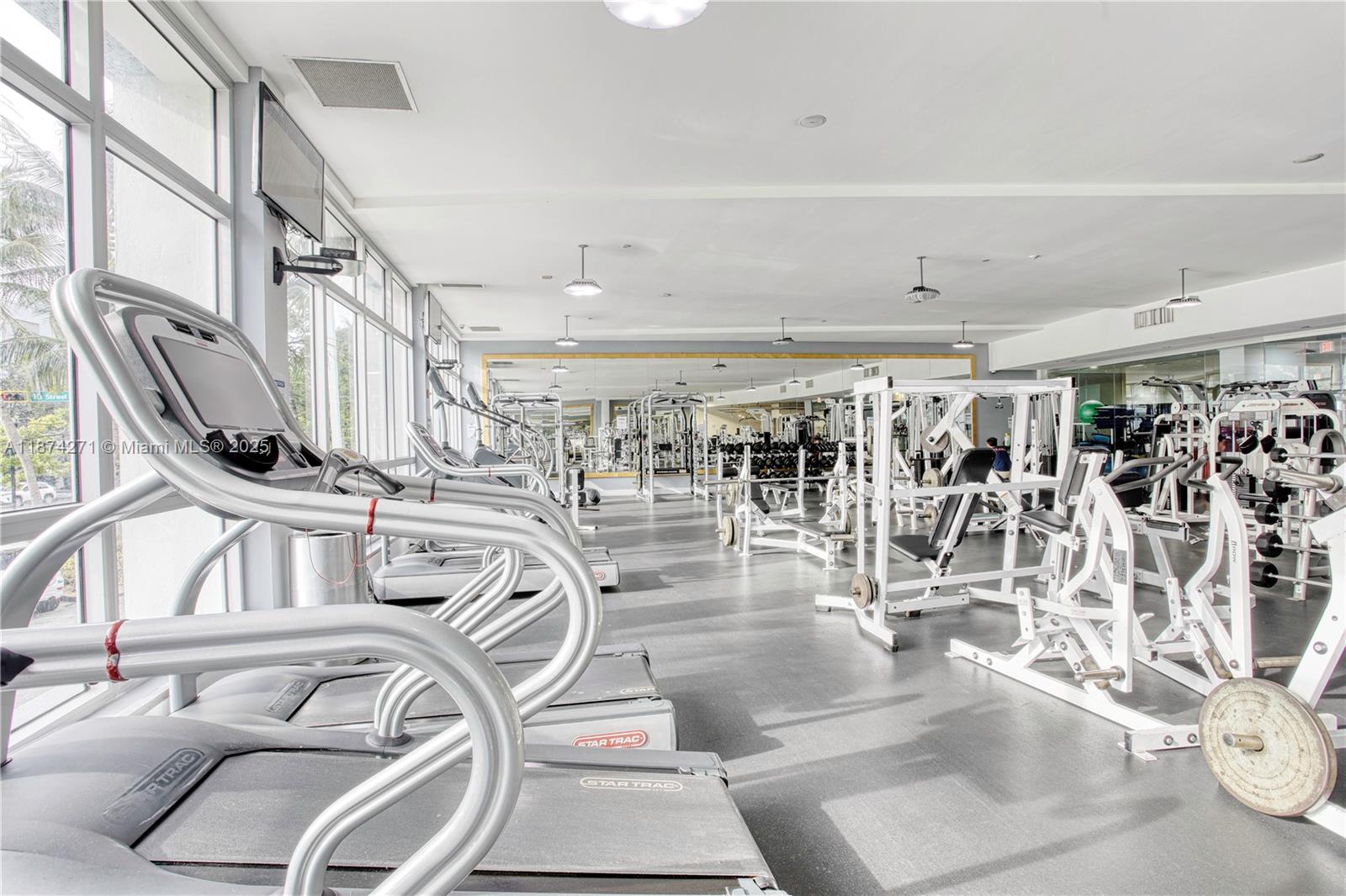 1000 West Ave #PH22, Miami Beach FL 33139