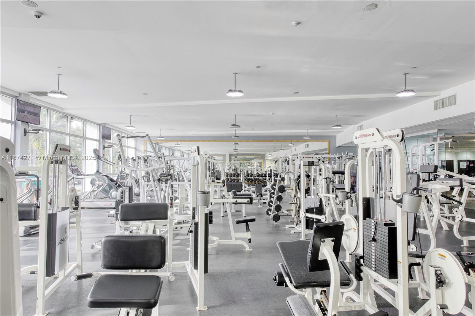 1000 West Ave #PH22, Miami Beach FL 33139