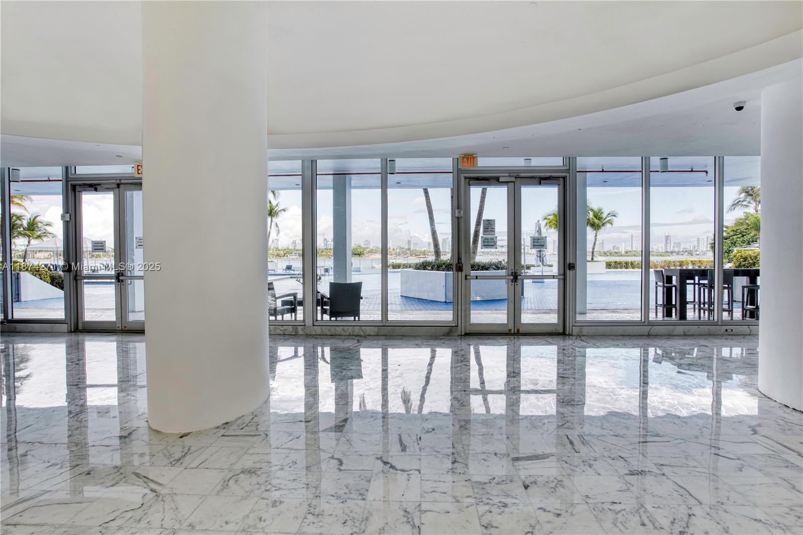 1000 West Ave #PH22, Miami Beach FL 33139