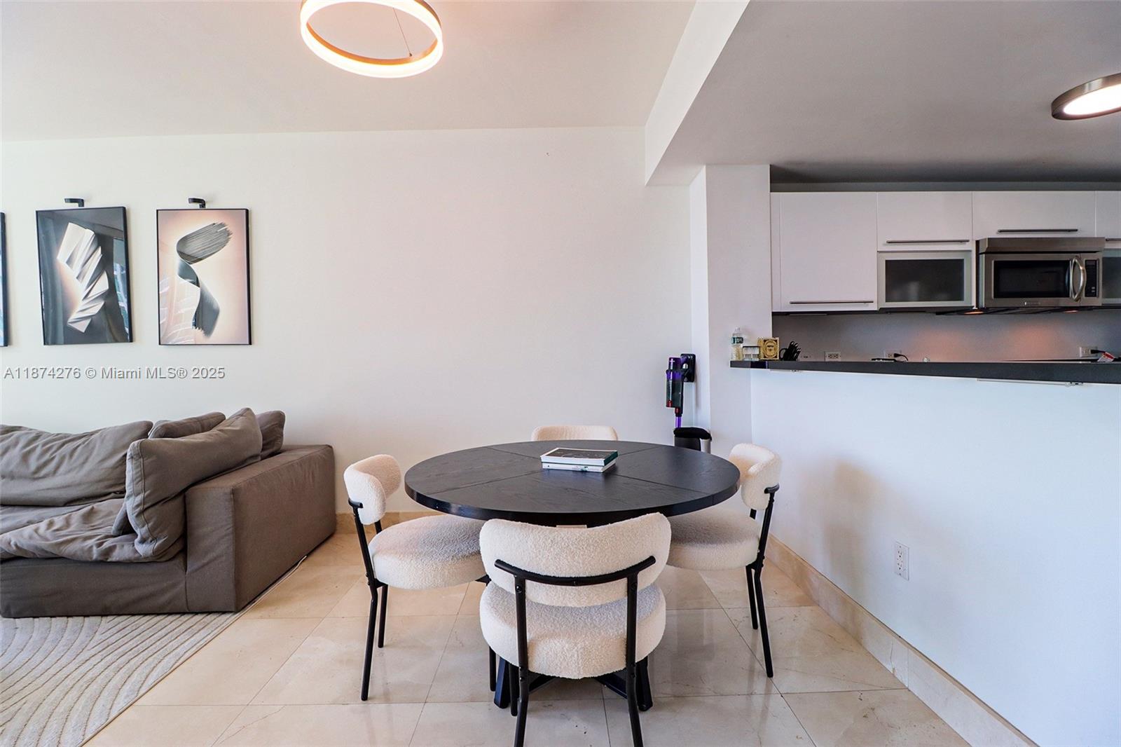 253 NE 2nd St #1907, Miami FL 33132