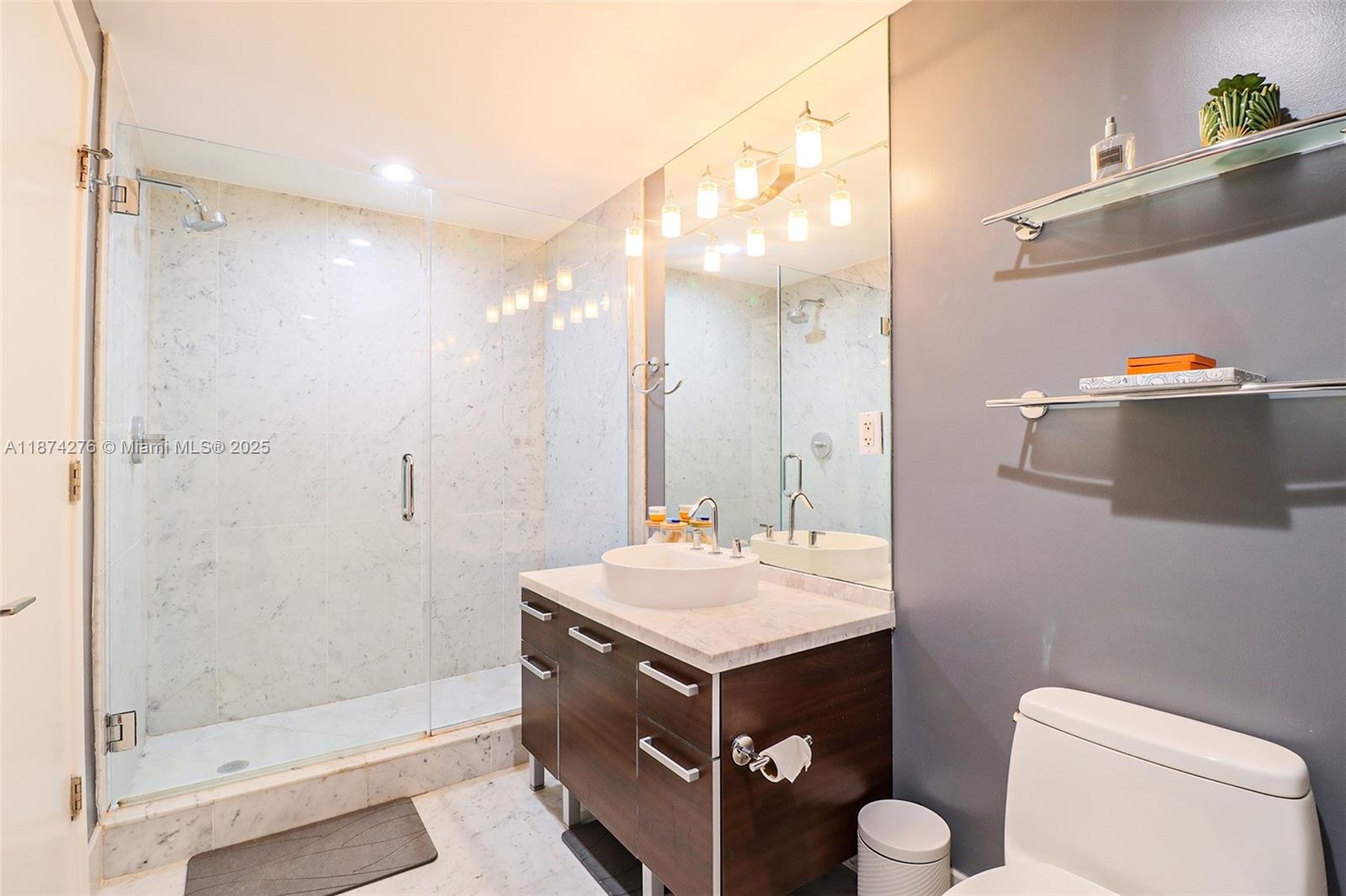 253 NE 2nd St #1907, Miami FL 33132