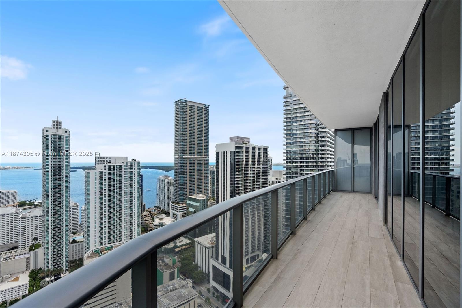 45 SW 9th St #4301, Miami FL 33130