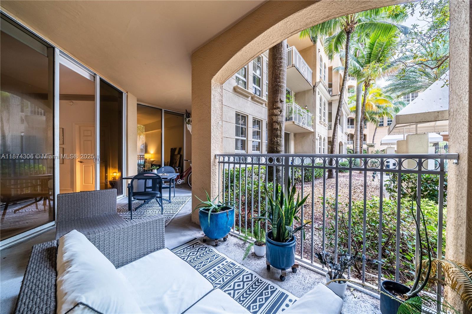 3001 NE 185th St #116, Aventura FL 33180