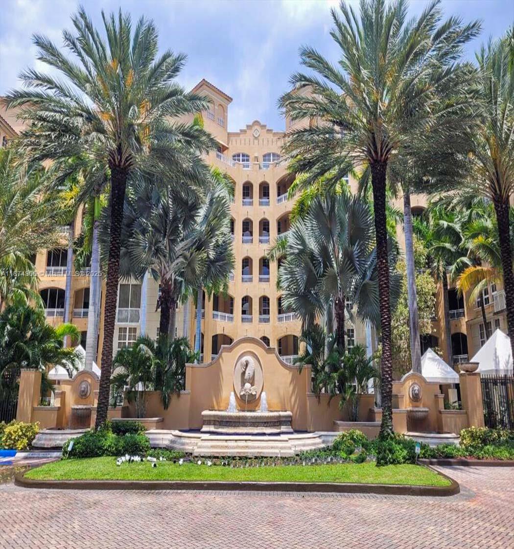 3001 NE 185th St #116, Aventura FL 33180