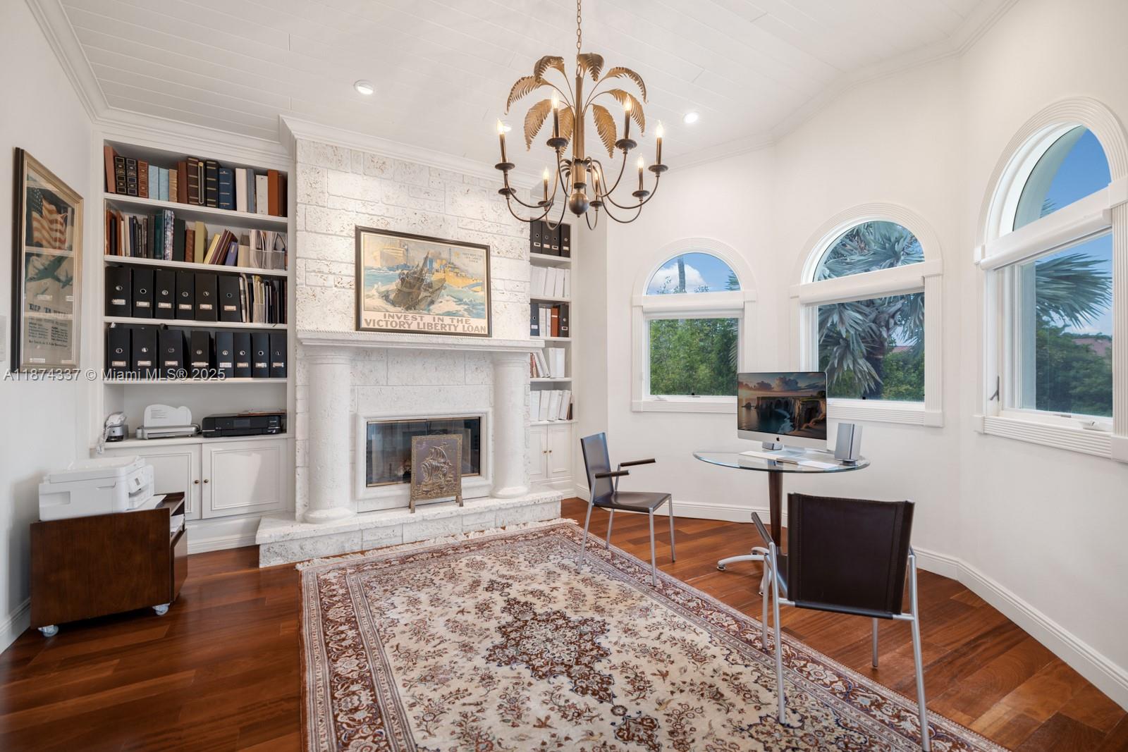277 Veleros Ct, Coral Gables FL 33143