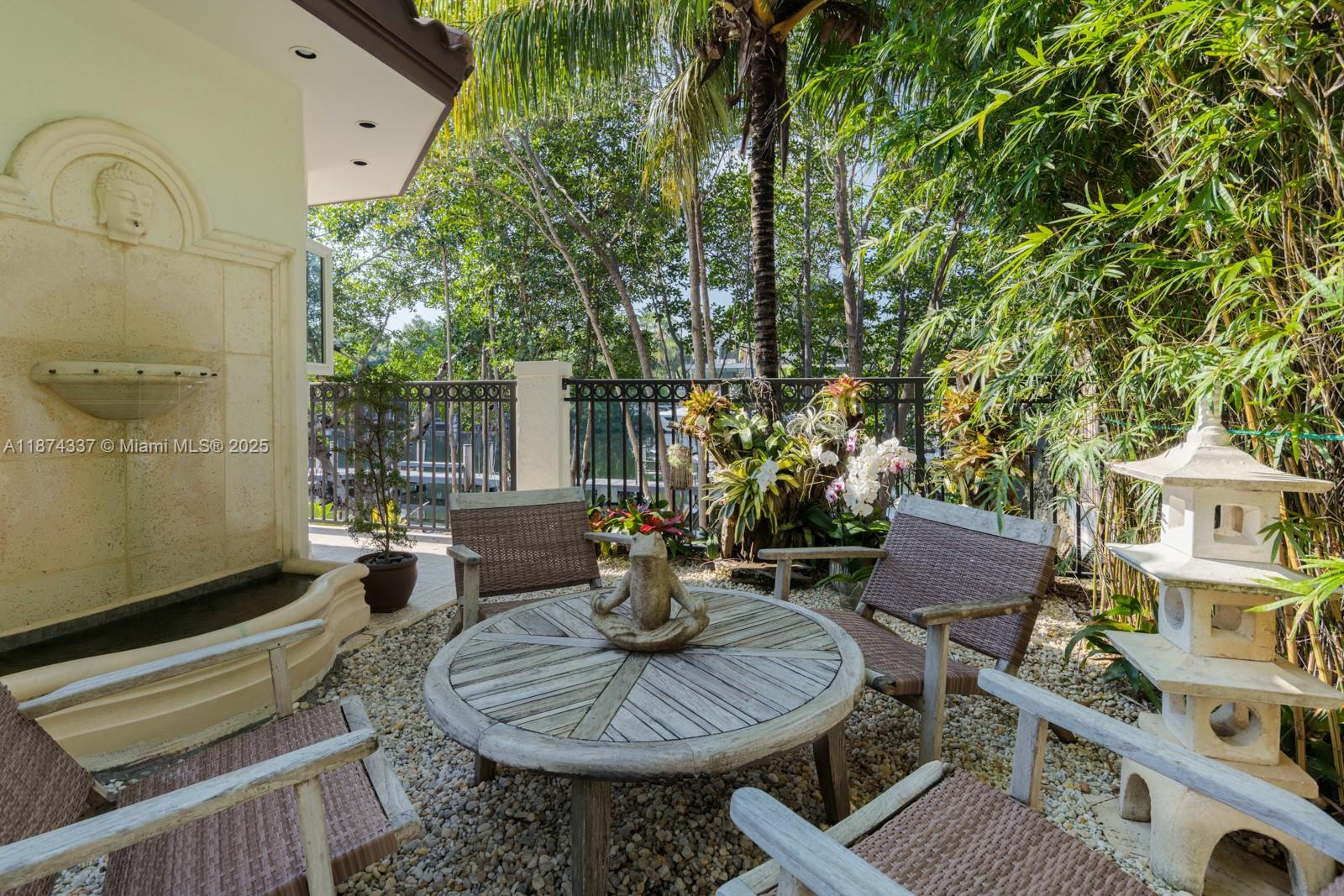 277 Veleros Ct, Coral Gables FL 33143