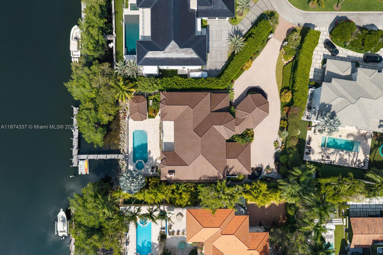 277 Veleros Ct, Coral Gables FL 33143