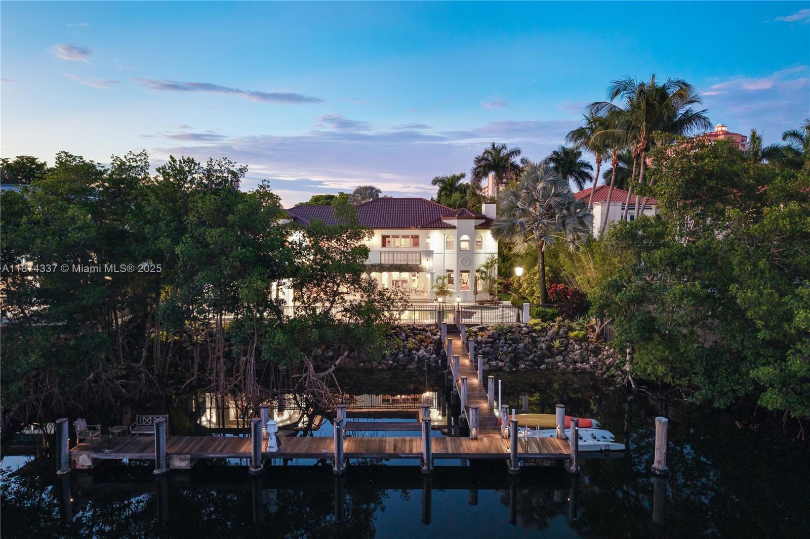 277 Veleros Ct, Coral Gables FL 33143
