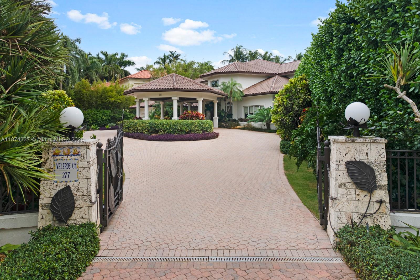 277 Veleros Ct, Coral Gables FL 33143