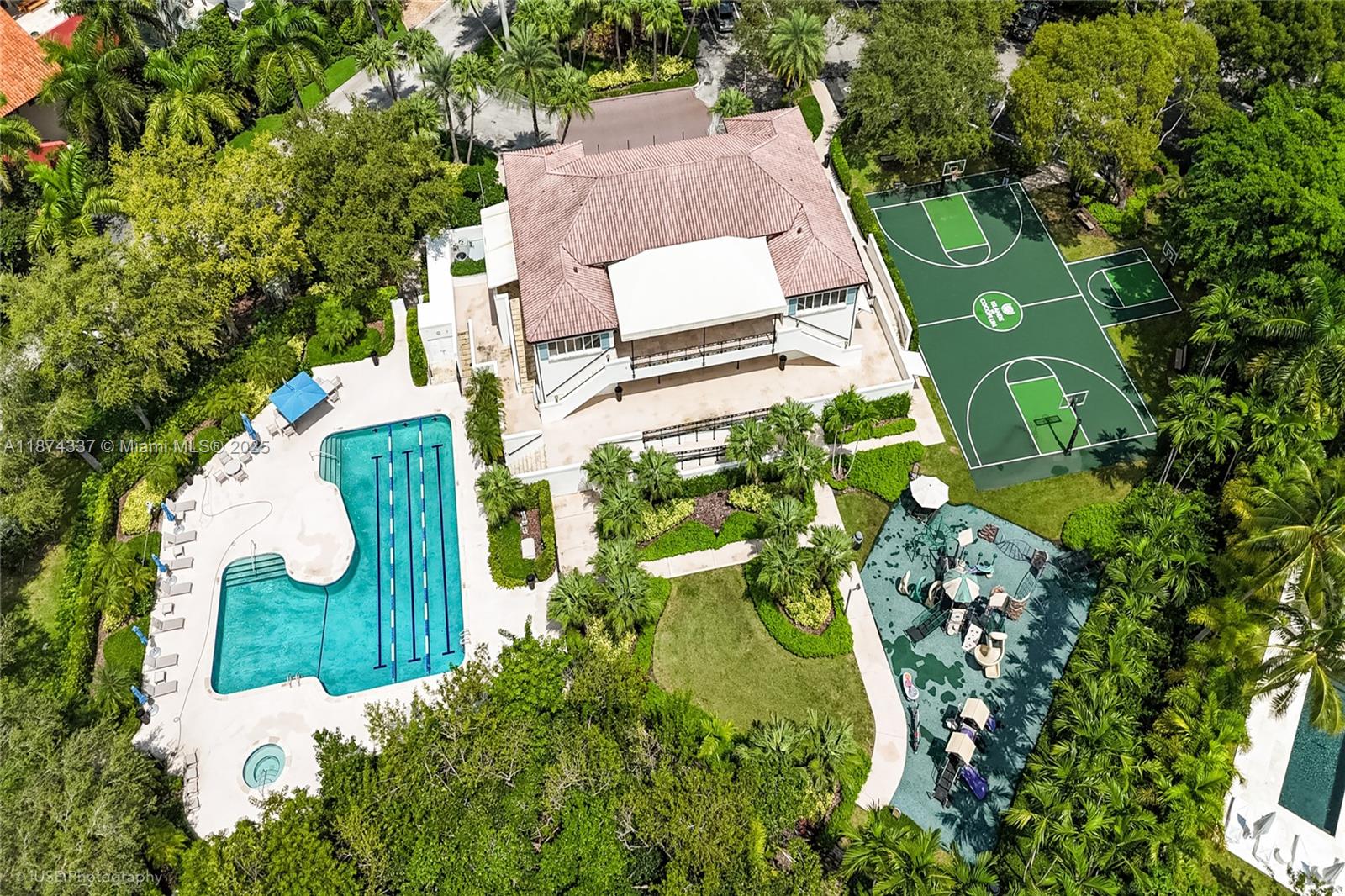 277 Veleros Ct, Coral Gables FL 33143