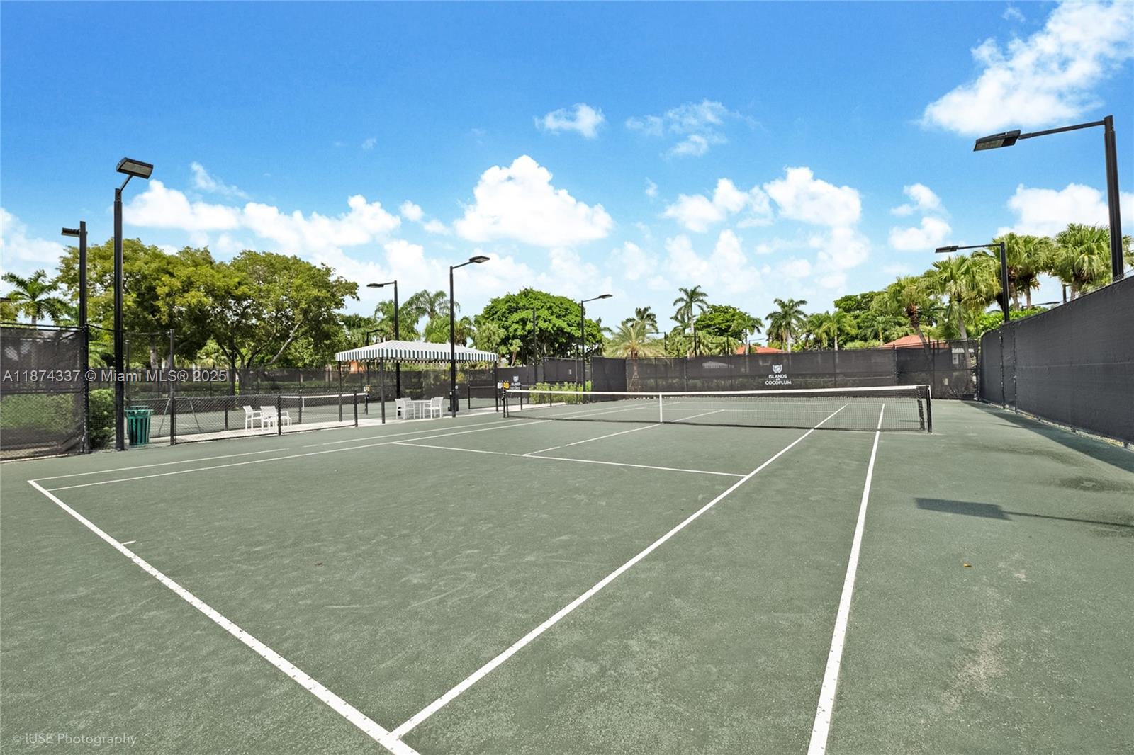 277 Veleros Ct, Coral Gables FL 33143