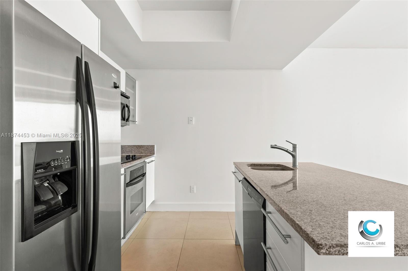 888 Biscayne Blvd #911, Miami FL 33132