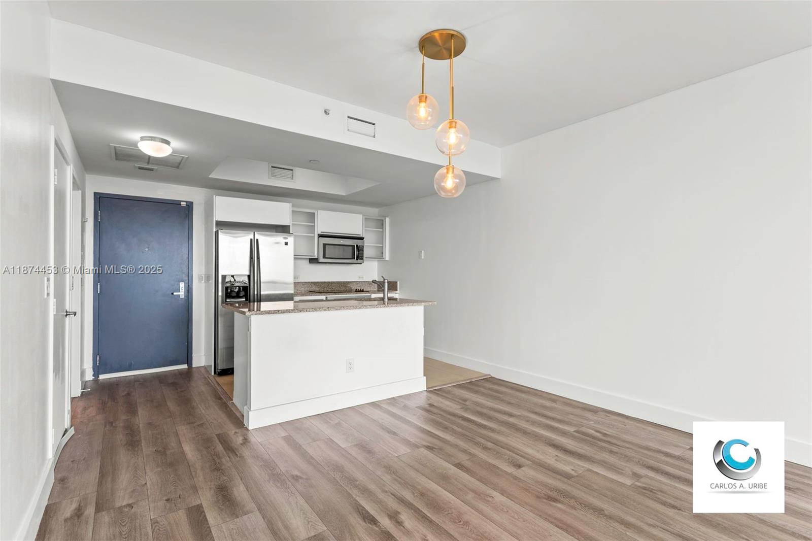 888 Biscayne Blvd #911, Miami FL 33132