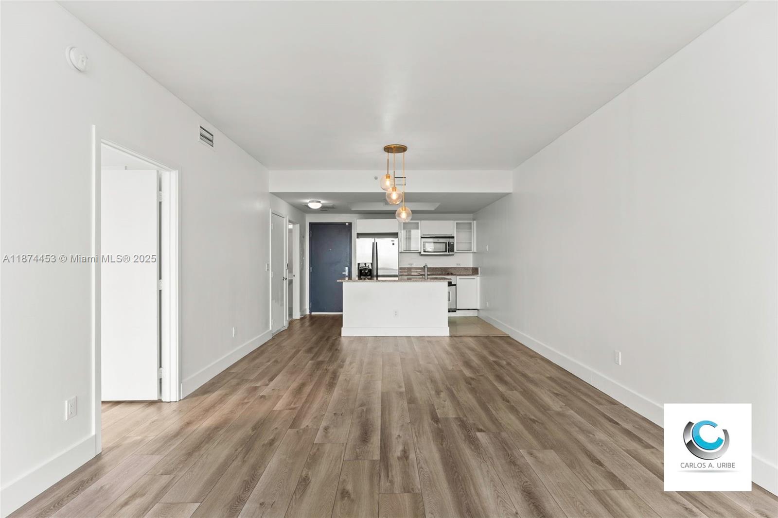 888 Biscayne Blvd #911, Miami FL 33132