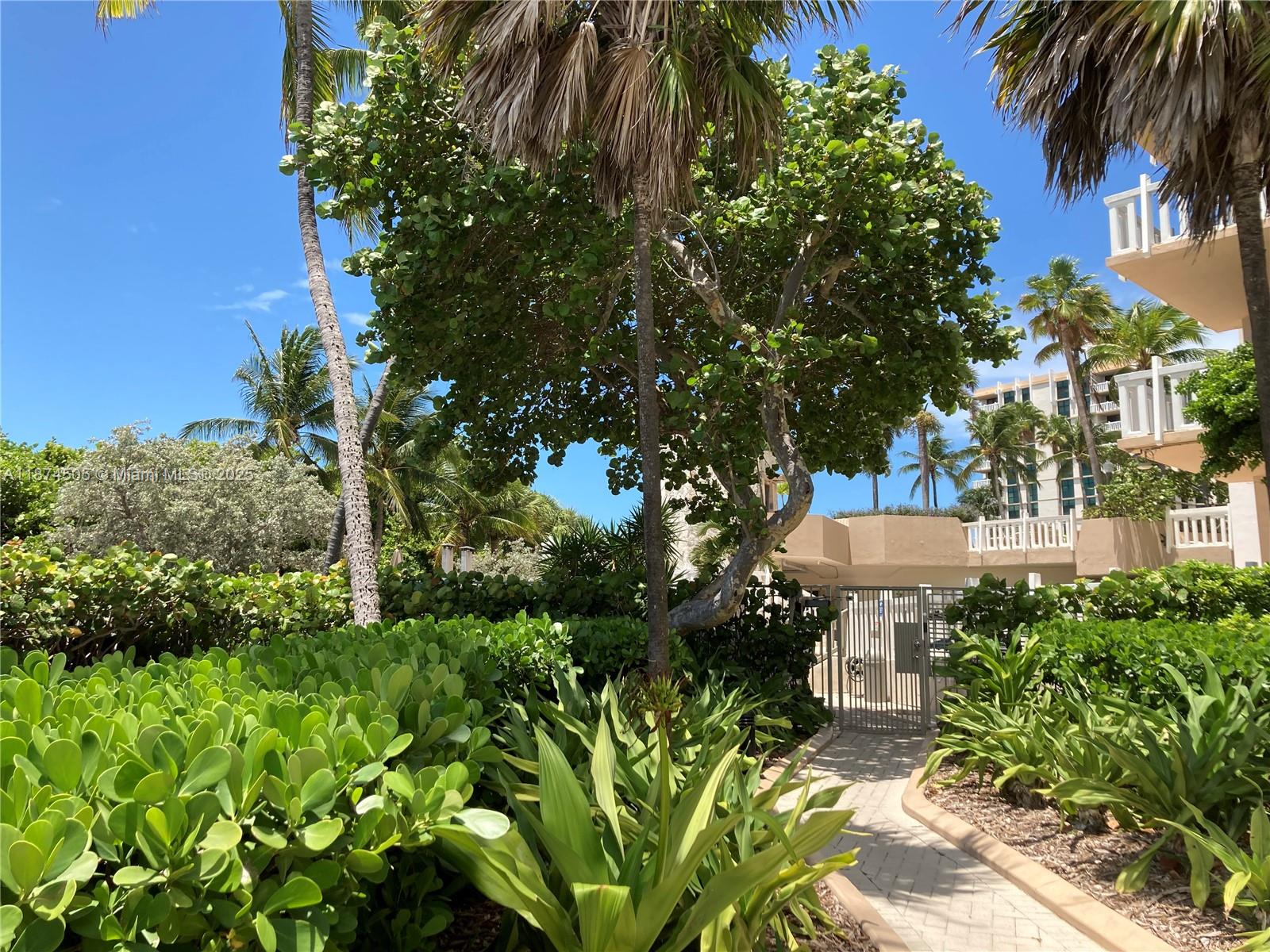 1111 Crandon Blvd #B606, Key Biscayne FL 33149