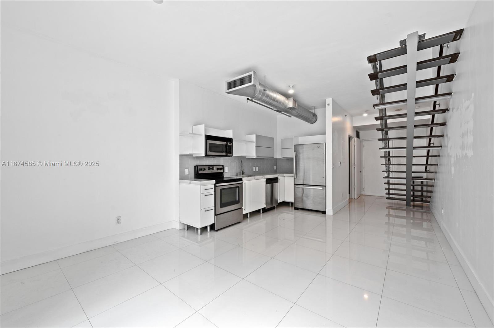 690 SW 1st Ct. #2308, Miami FL 33130-2927
