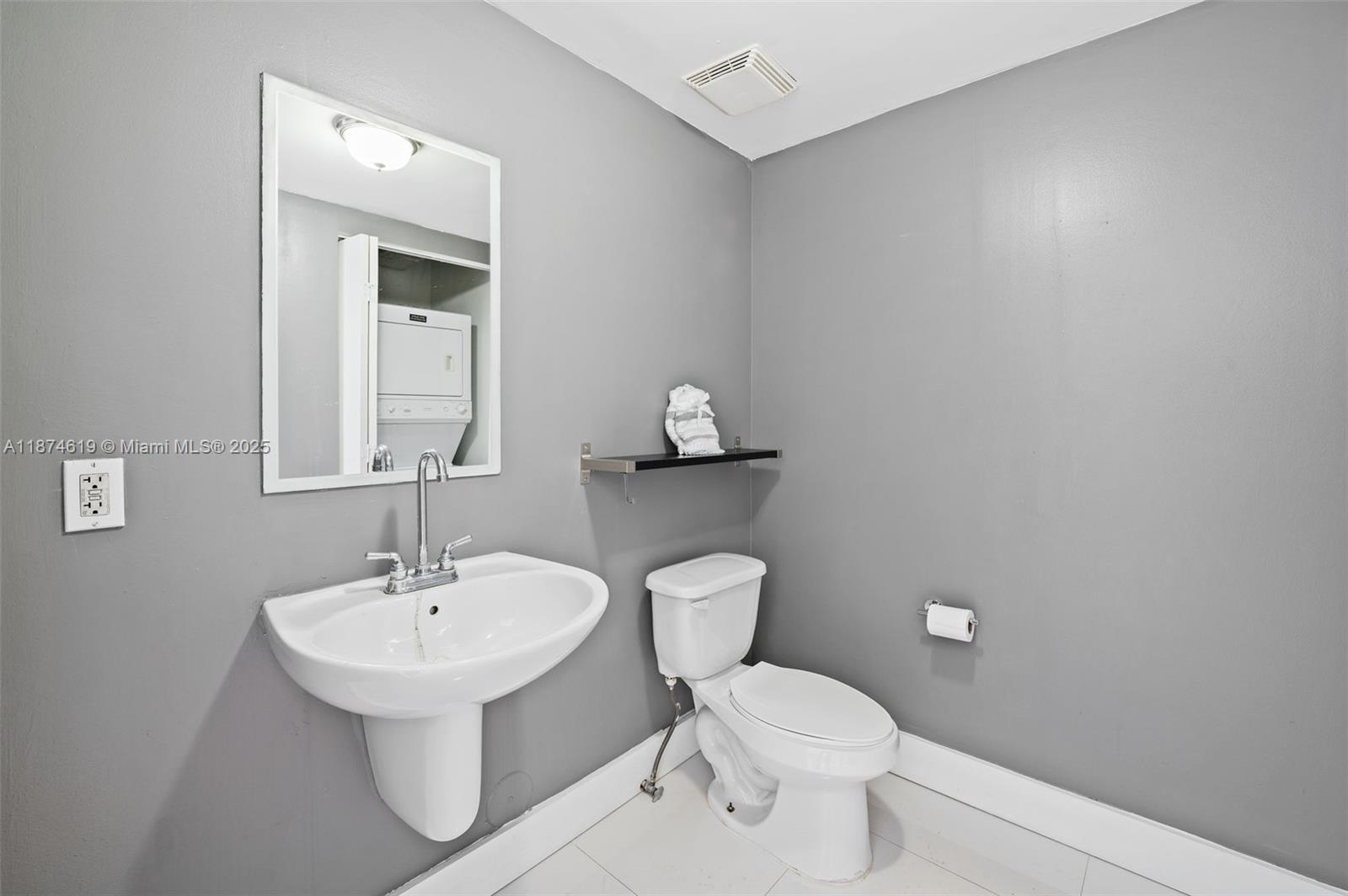690 SW 1st Ct. #2308, Miami FL 33130-2927