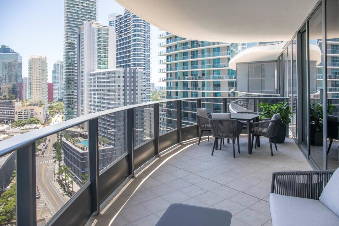 1000 Brickell Plz #2201, Miami FL 33131