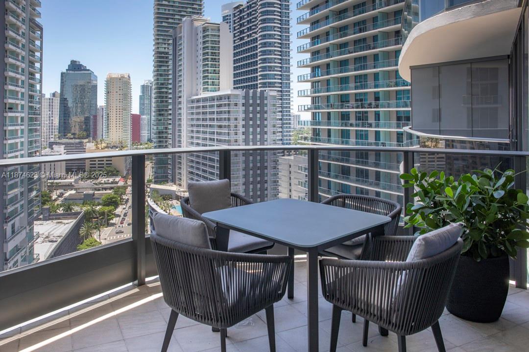 1000 Brickell Plz #2201, Miami FL 33131