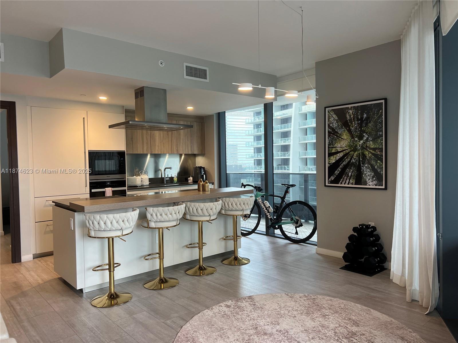 1000 Brickell Plz #2201, Miami FL 33131