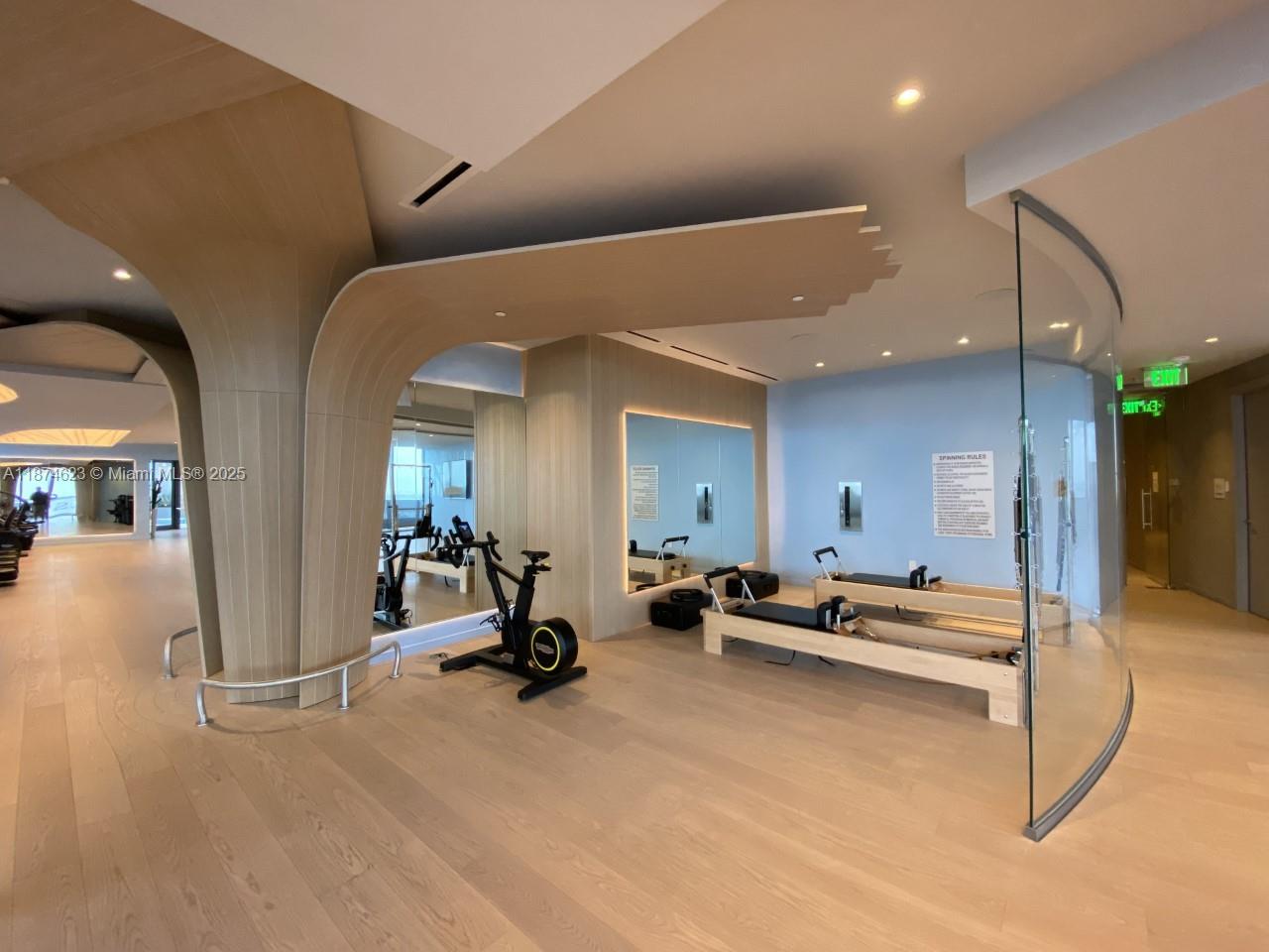 1000 Brickell Plz #2201, Miami FL 33131