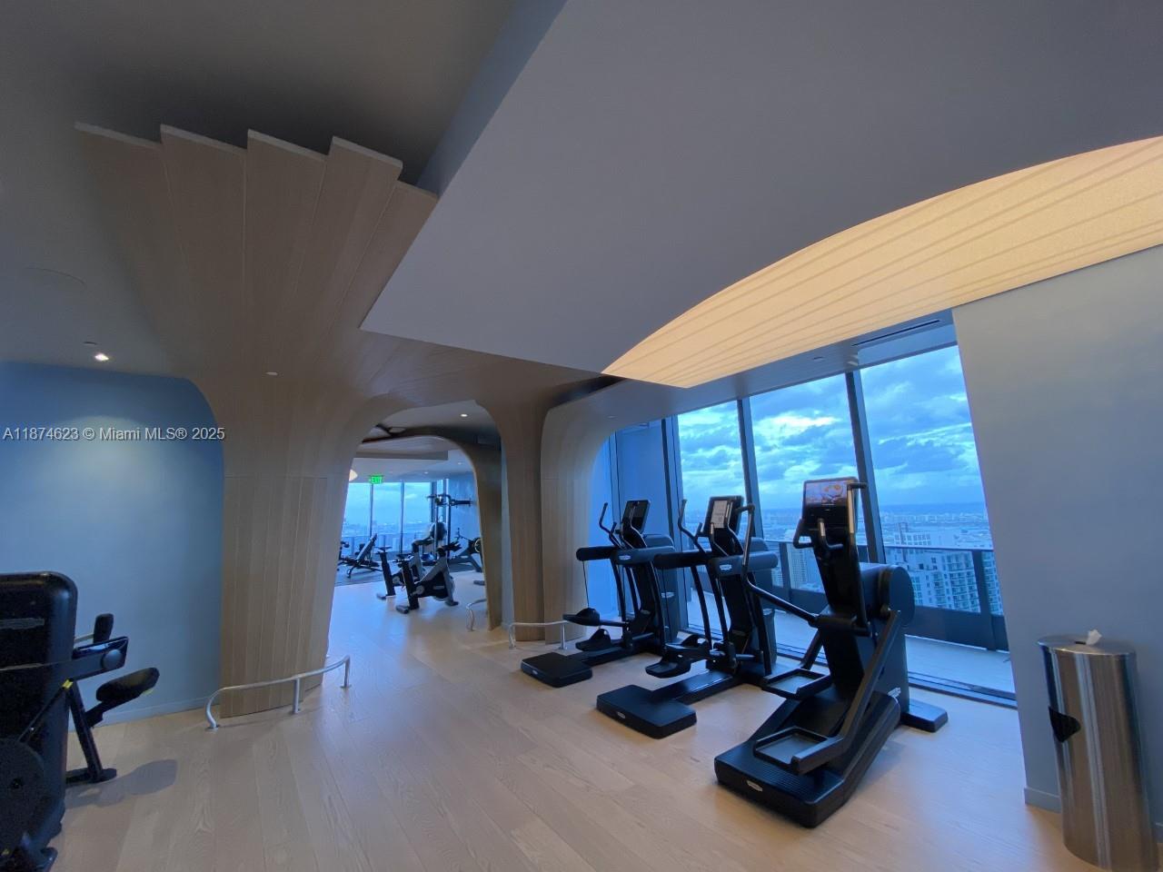 1000 Brickell Plz #2201, Miami FL 33131