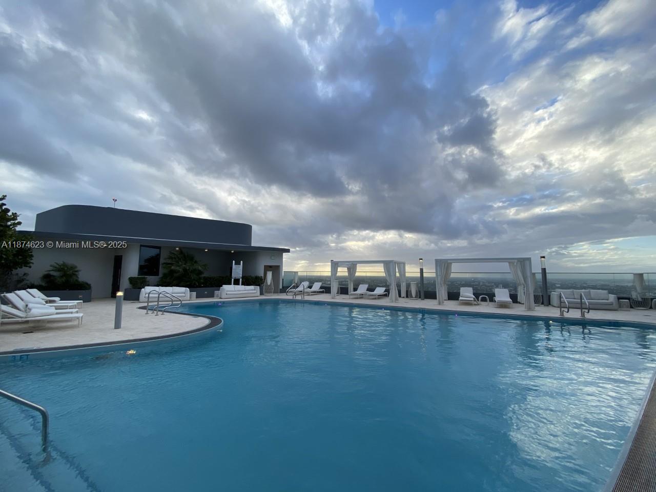 1000 Brickell Plz #2201, Miami FL 33131