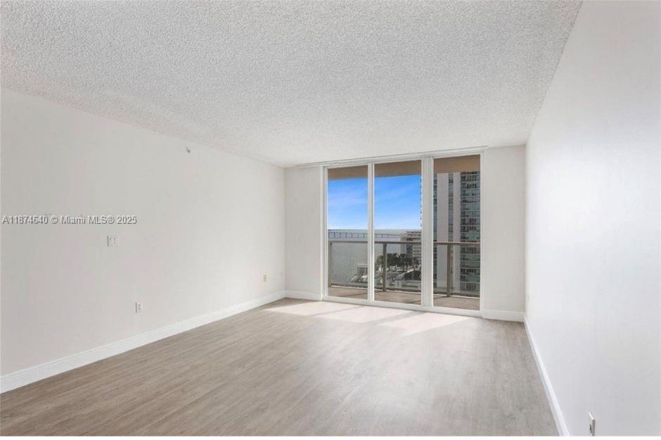 1155 Brickell Bay Dr #1705, Miami FL 33131