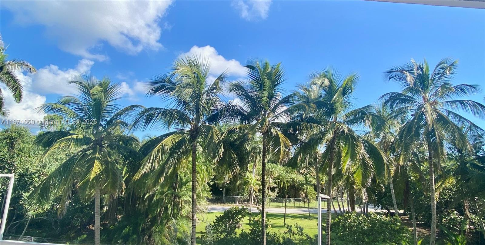 177 Ocean Lane Dr #212, Key Biscayne FL 33149