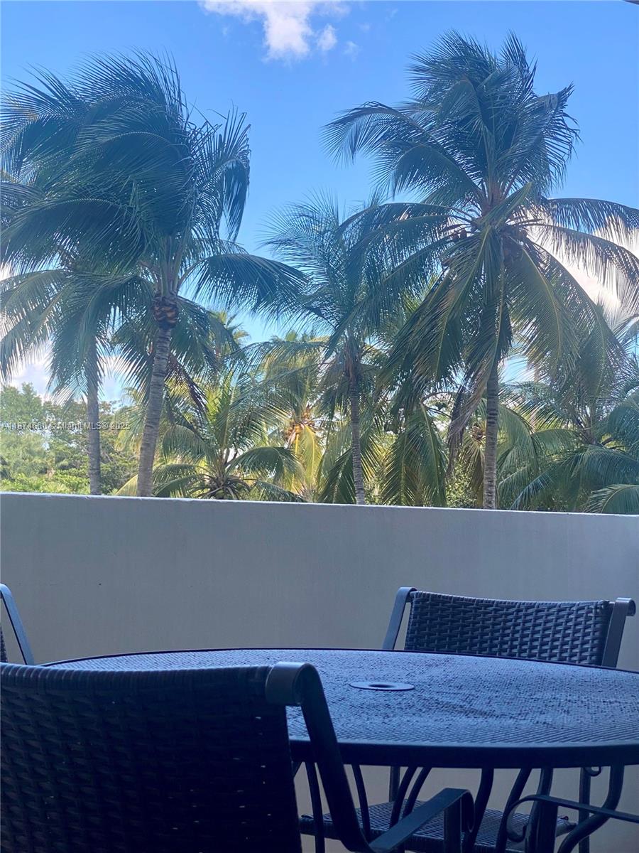 177 Ocean Lane Dr #212, Key Biscayne FL 33149