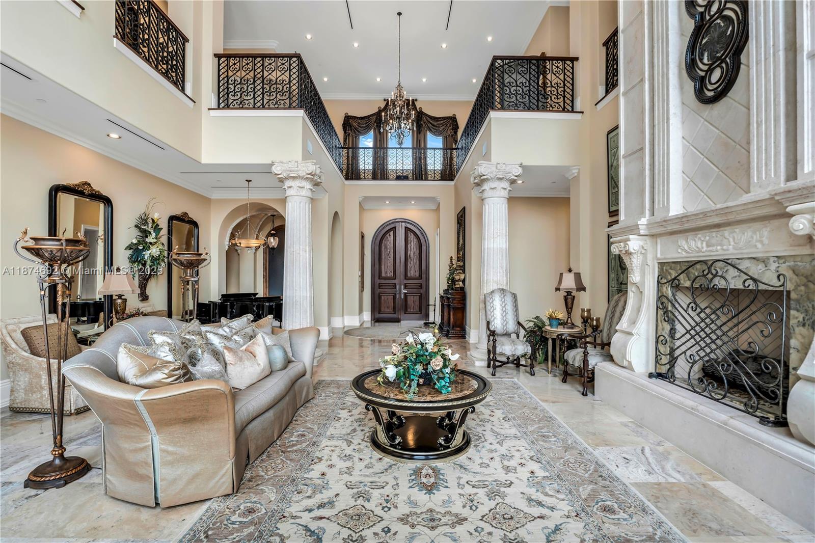 700 Osprey Point Cir, Boca Raton FL 33431