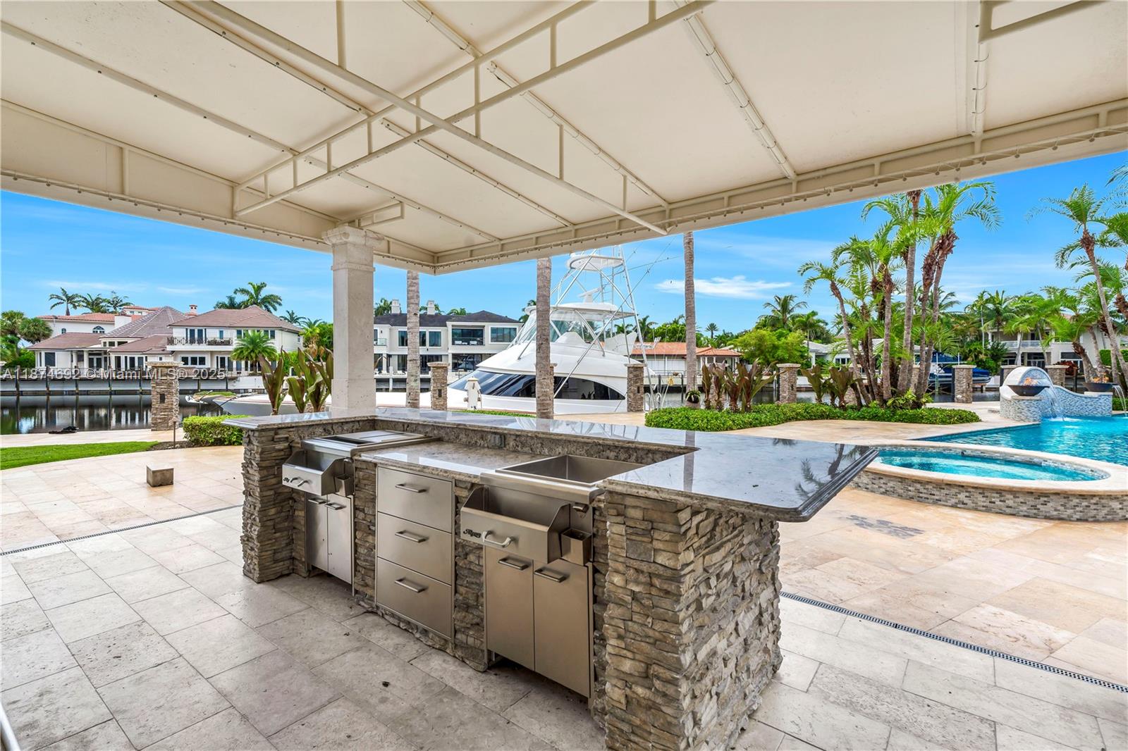 700 Osprey Point Cir, Boca Raton FL 33431