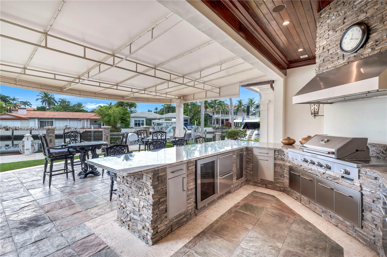 700 Osprey Point Cir, Boca Raton FL 33431