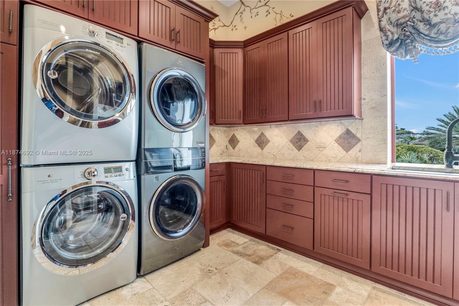 700 Osprey Point Cir, Boca Raton FL 33431
