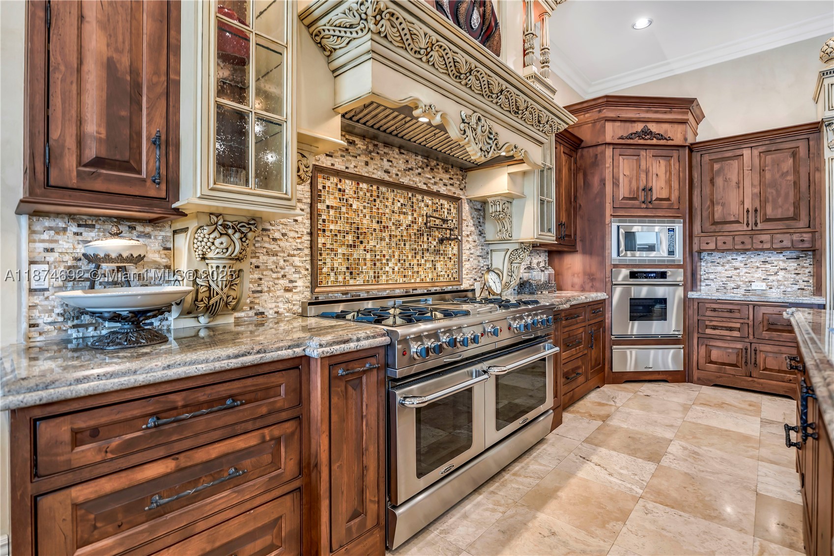 700 Osprey Point Cir, Boca Raton FL 33431