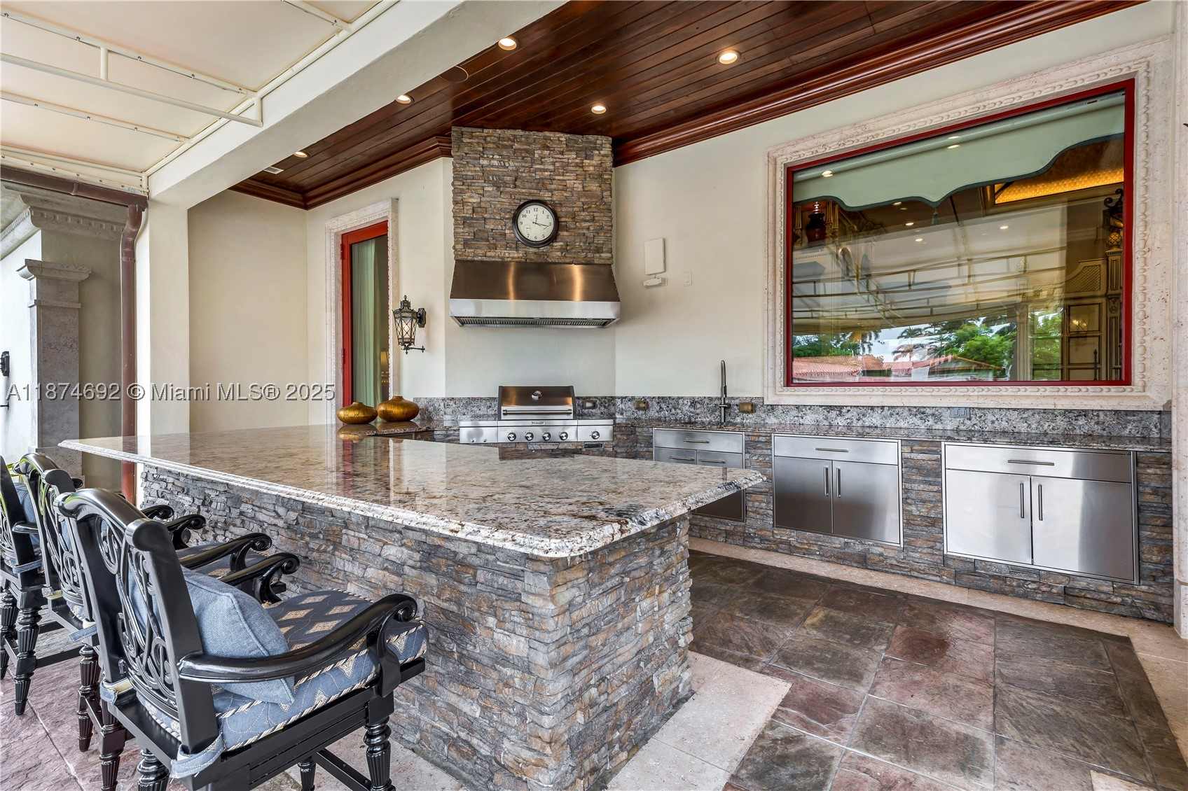 700 Osprey Point Cir, Boca Raton FL 33431