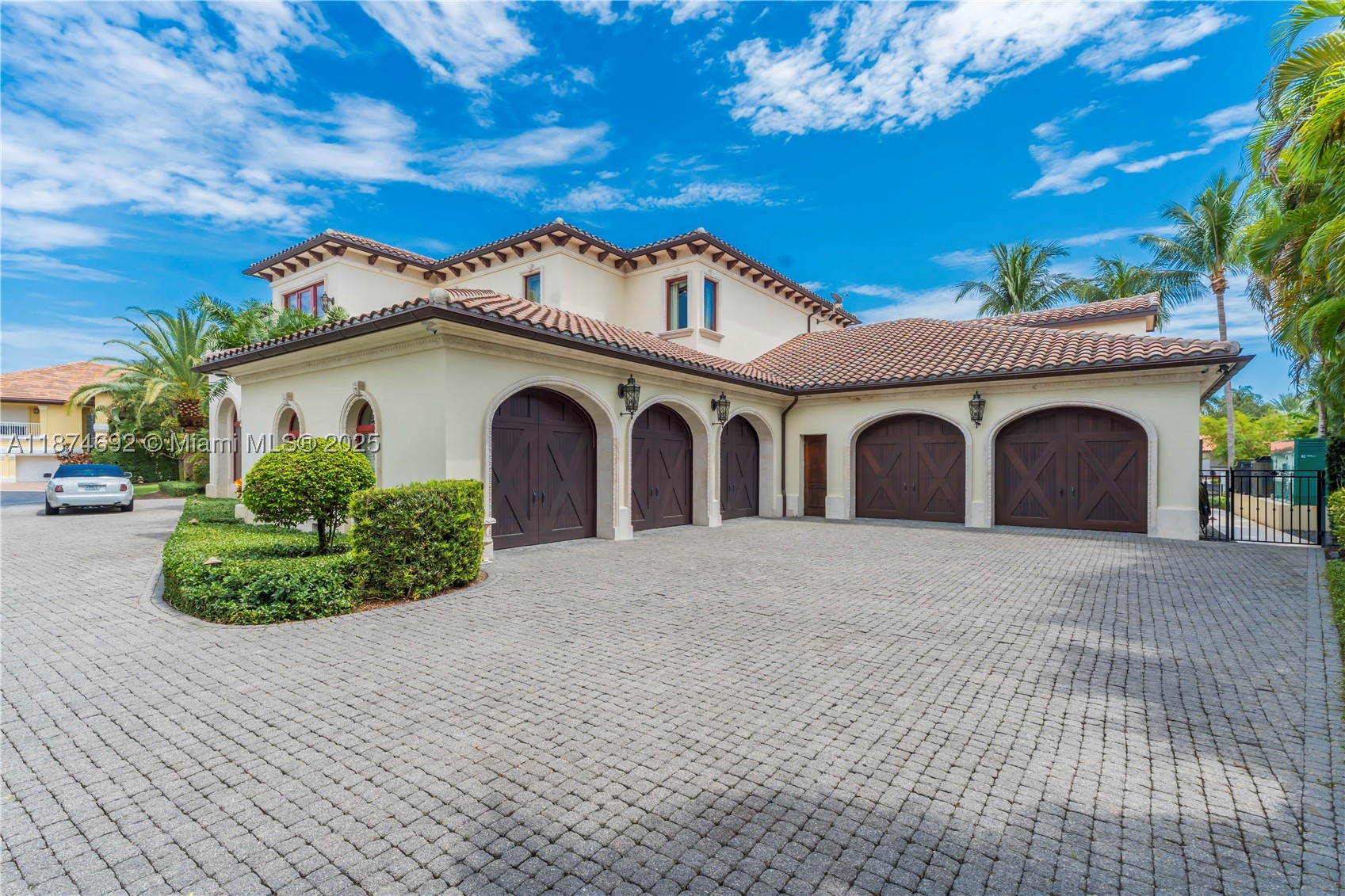 700 Osprey Point Cir, Boca Raton FL 33431