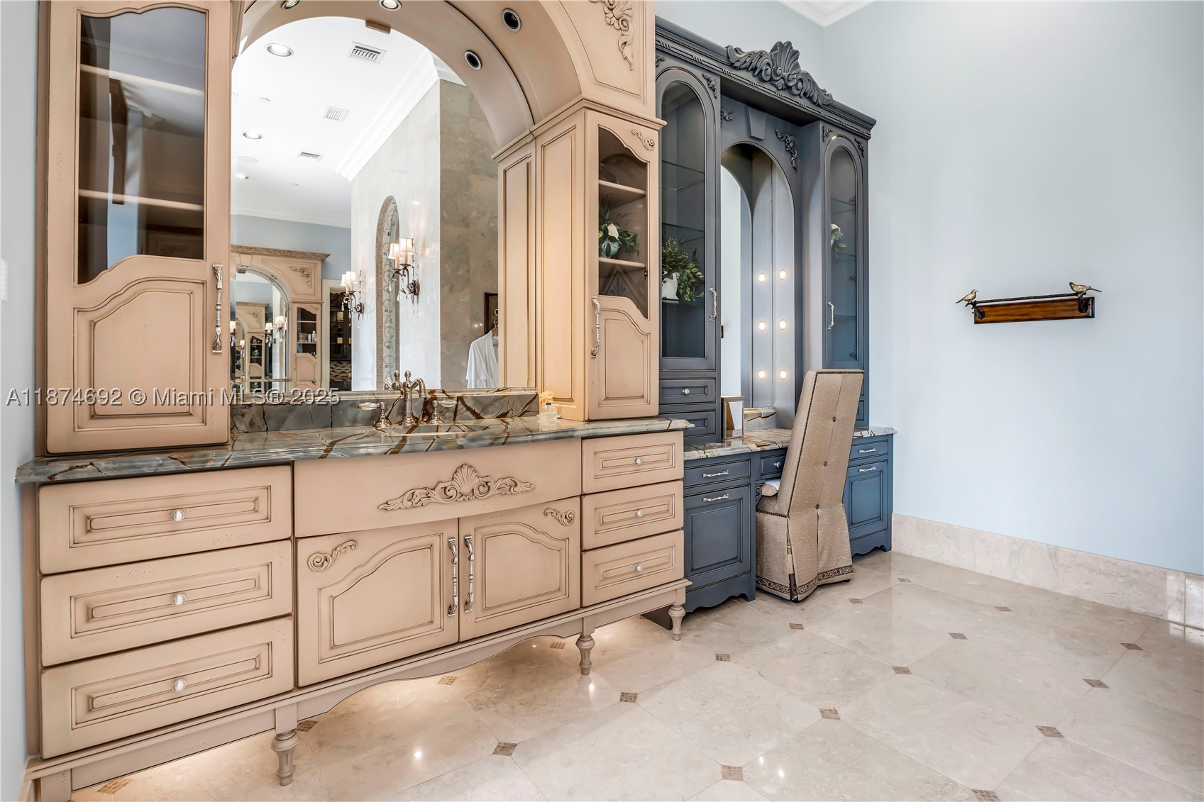 700 Osprey Point Cir, Boca Raton FL 33431