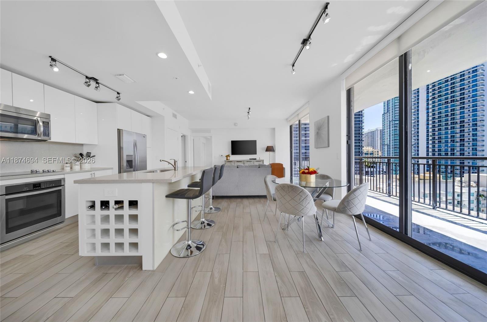 999 SW 1st Ave #1903, Miami FL 33130