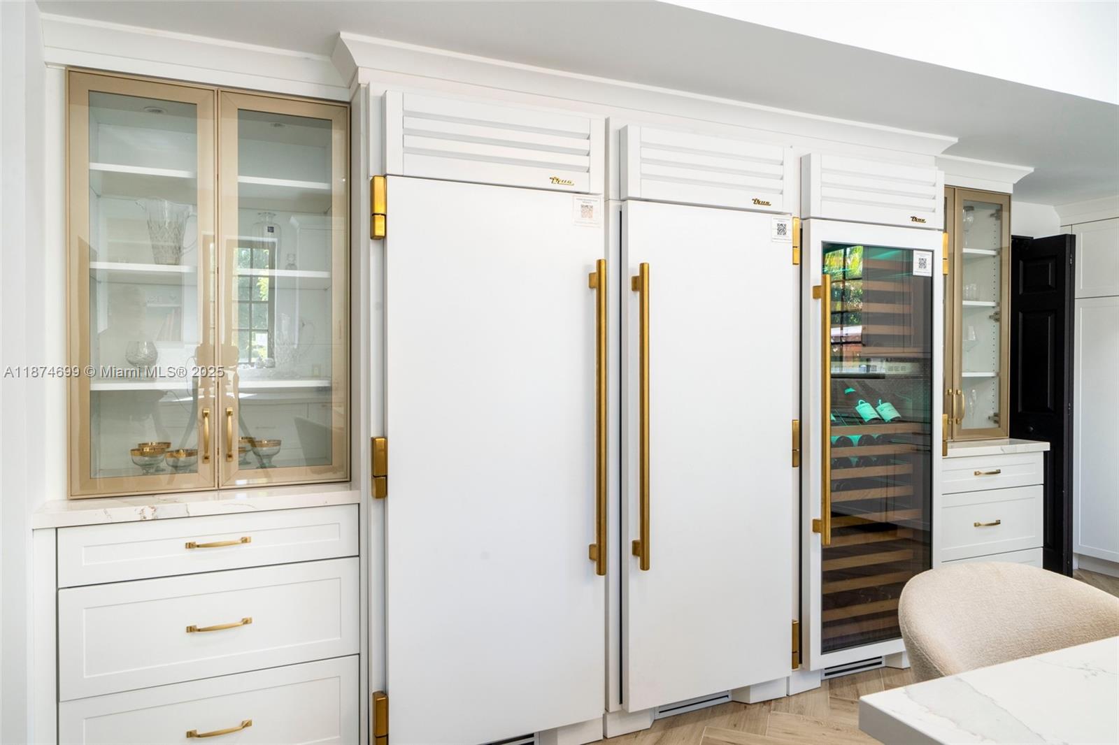 5149 Alton Rd, Miami Beach FL 33140