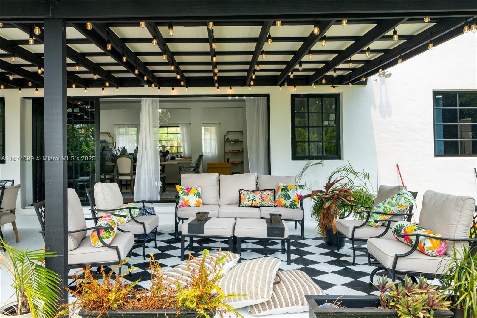 5149 Alton Rd, Miami Beach FL 33140
