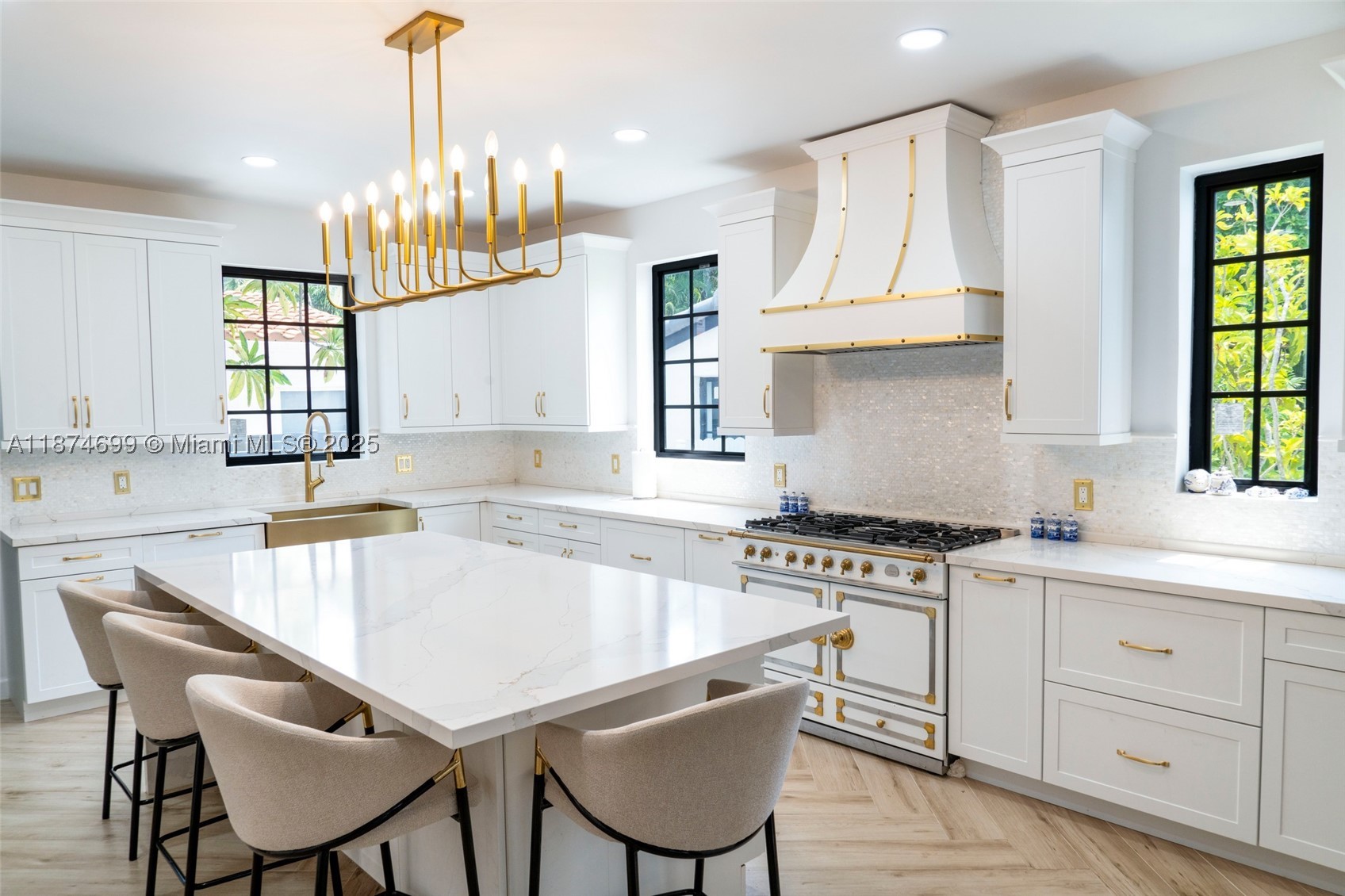 5149 Alton Rd, Miami Beach FL 33140