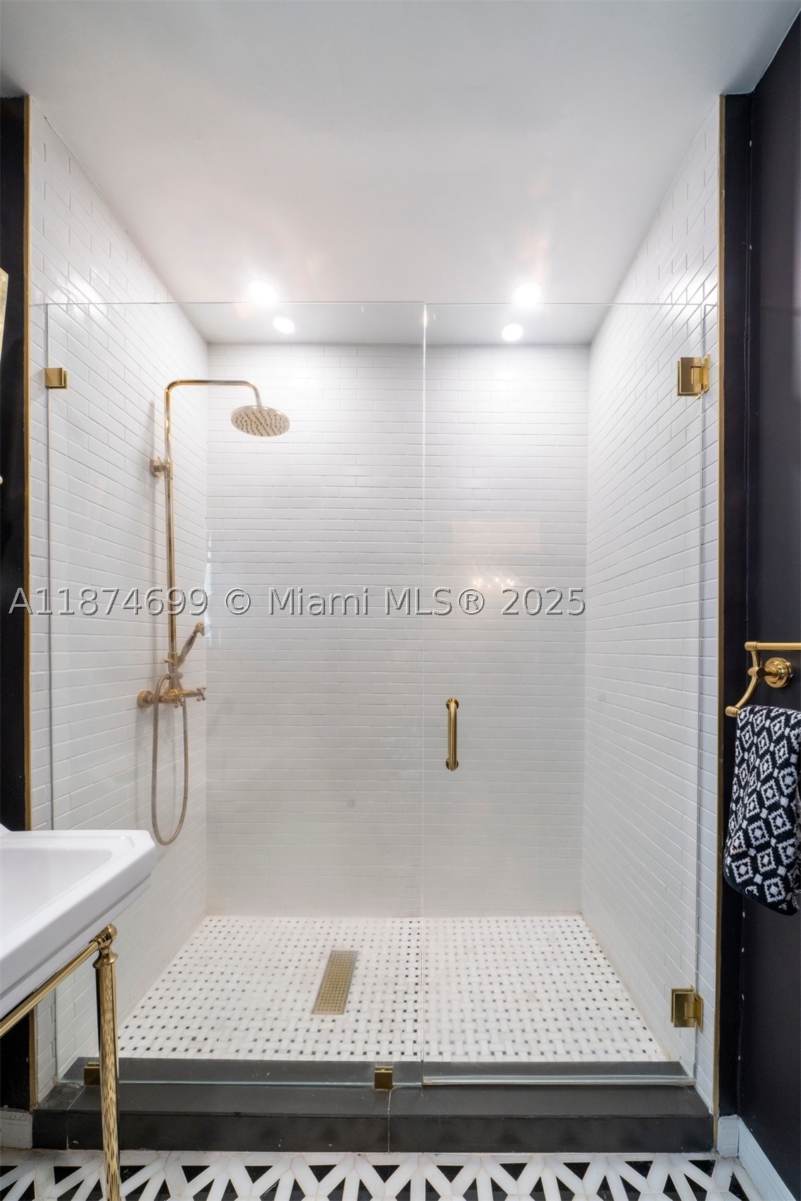 5149 Alton Rd, Miami Beach FL 33140