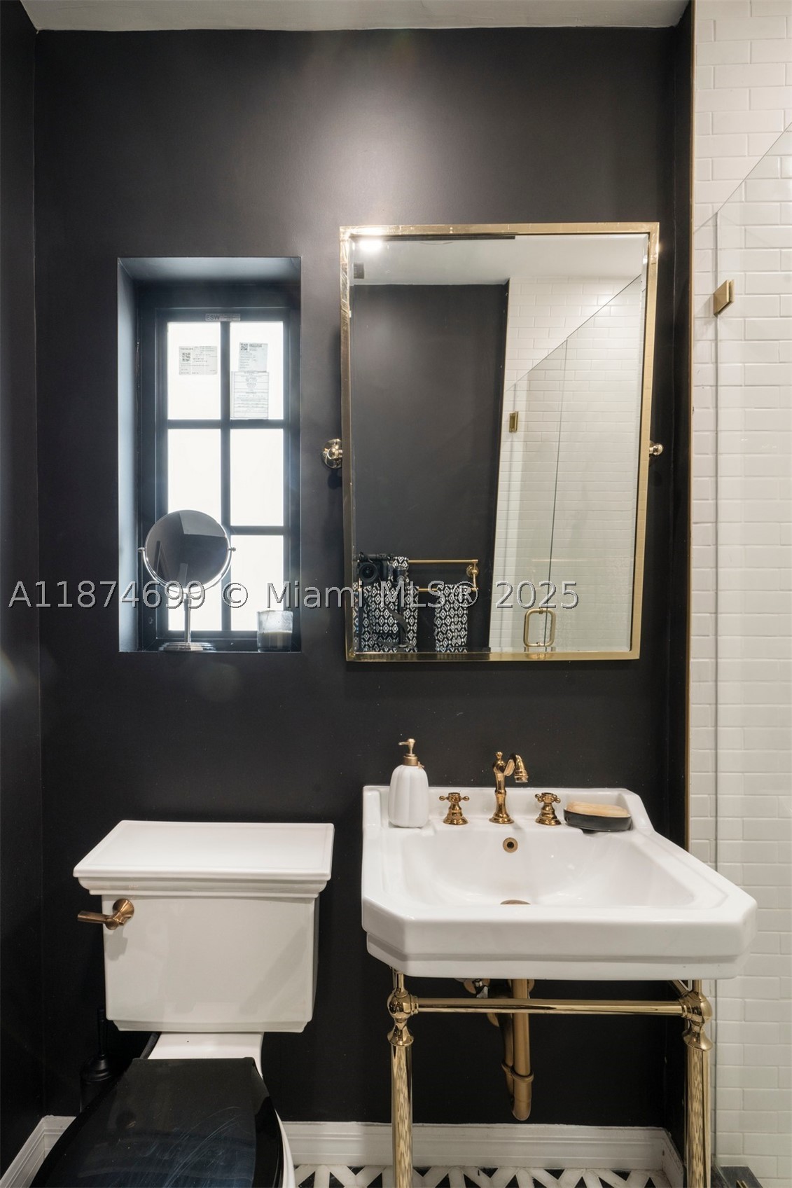 5149 Alton Rd, Miami Beach FL 33140
