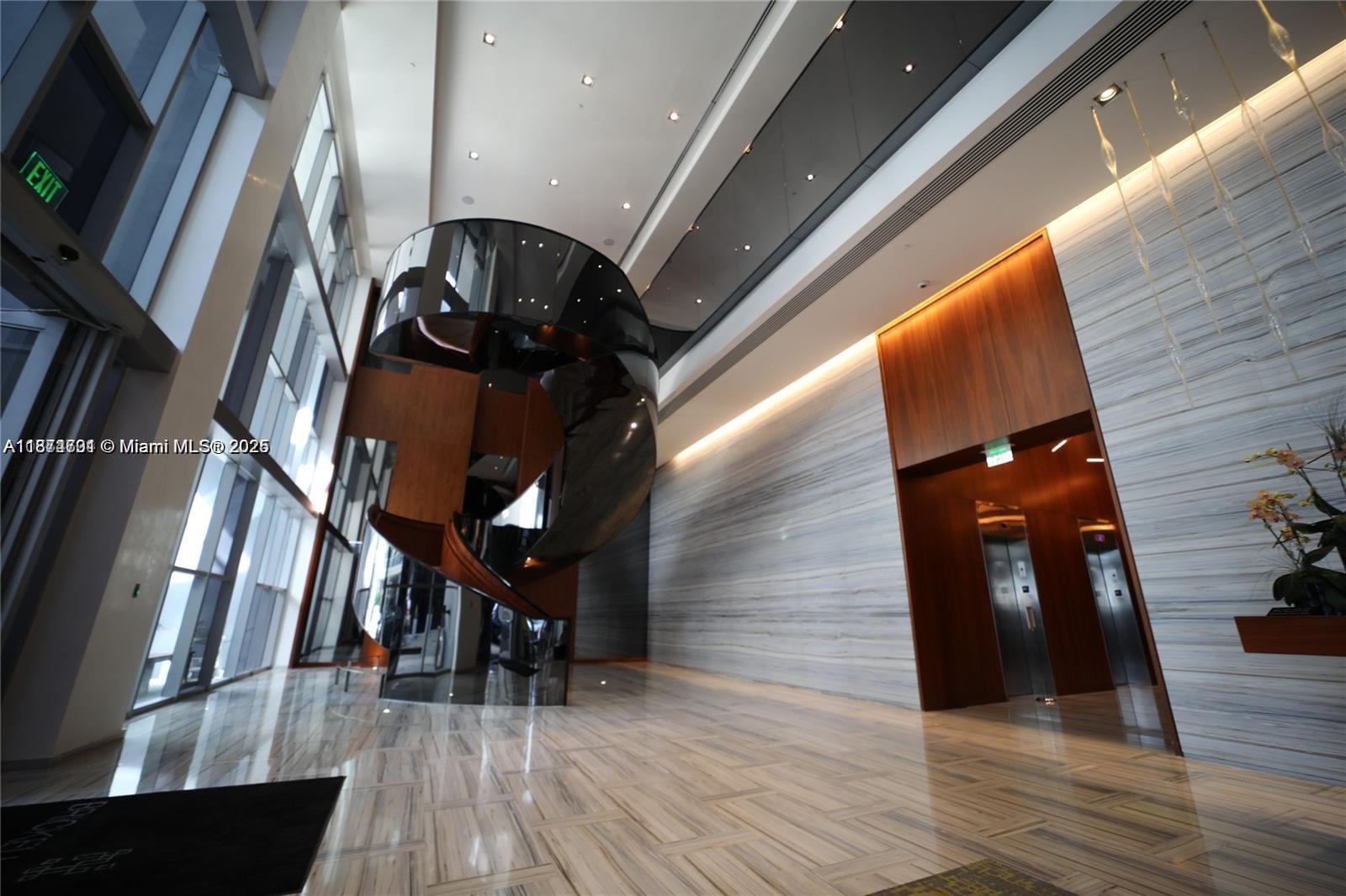 1300 Brickell Bay Dr #1006, Miami FL 33131