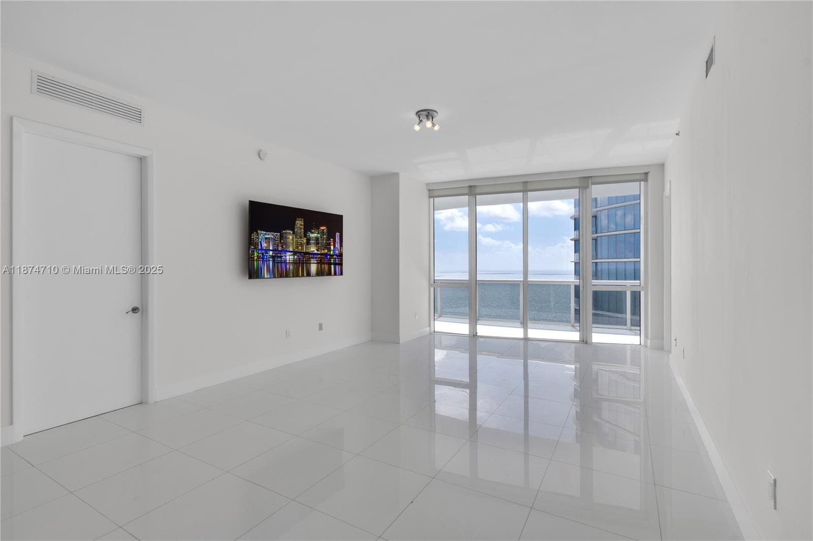 15811 Collins Ave #2407, Sunny Isles Beach FL 33160