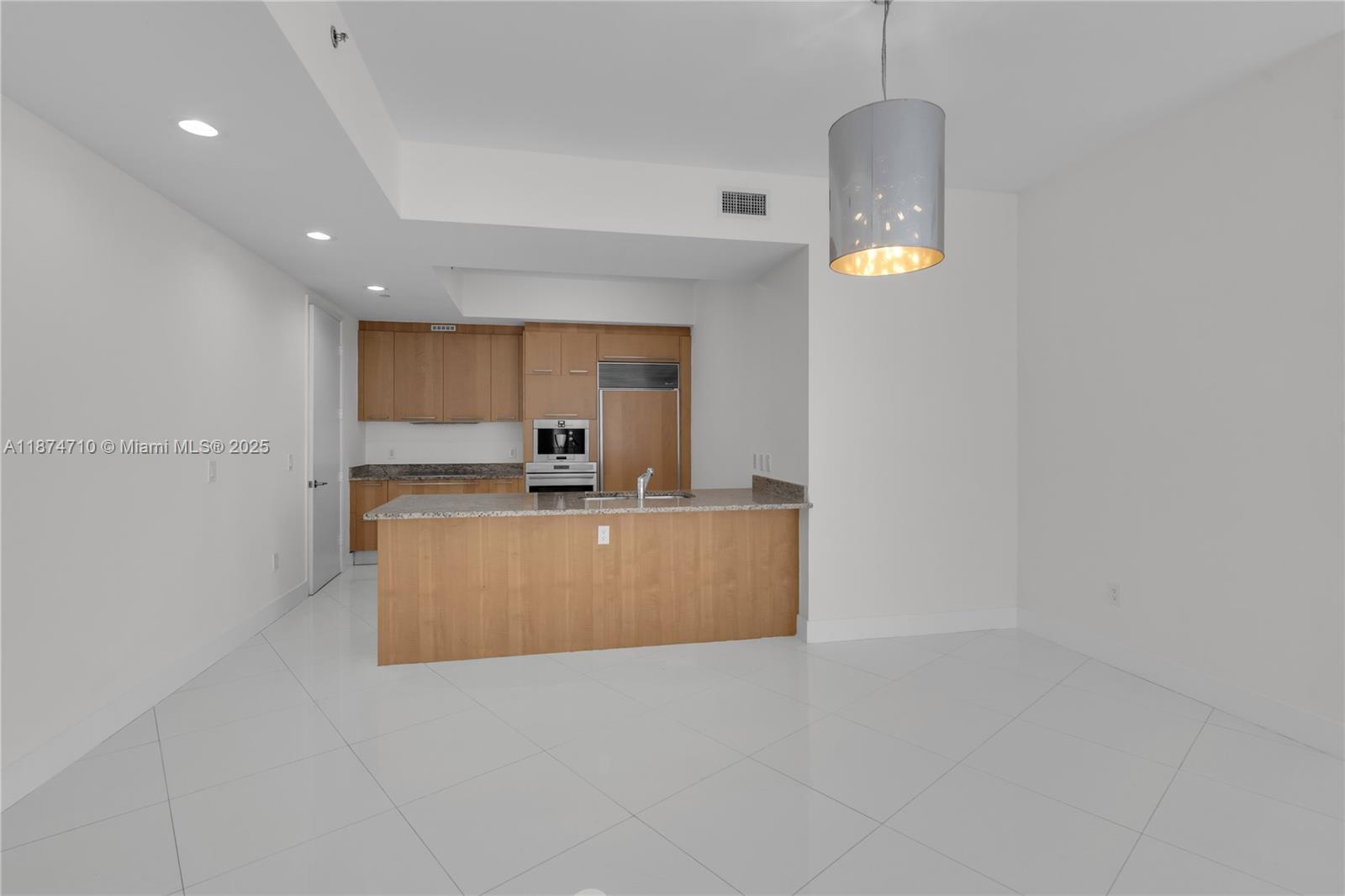 15811 Collins Ave #2407, Sunny Isles Beach FL 33160