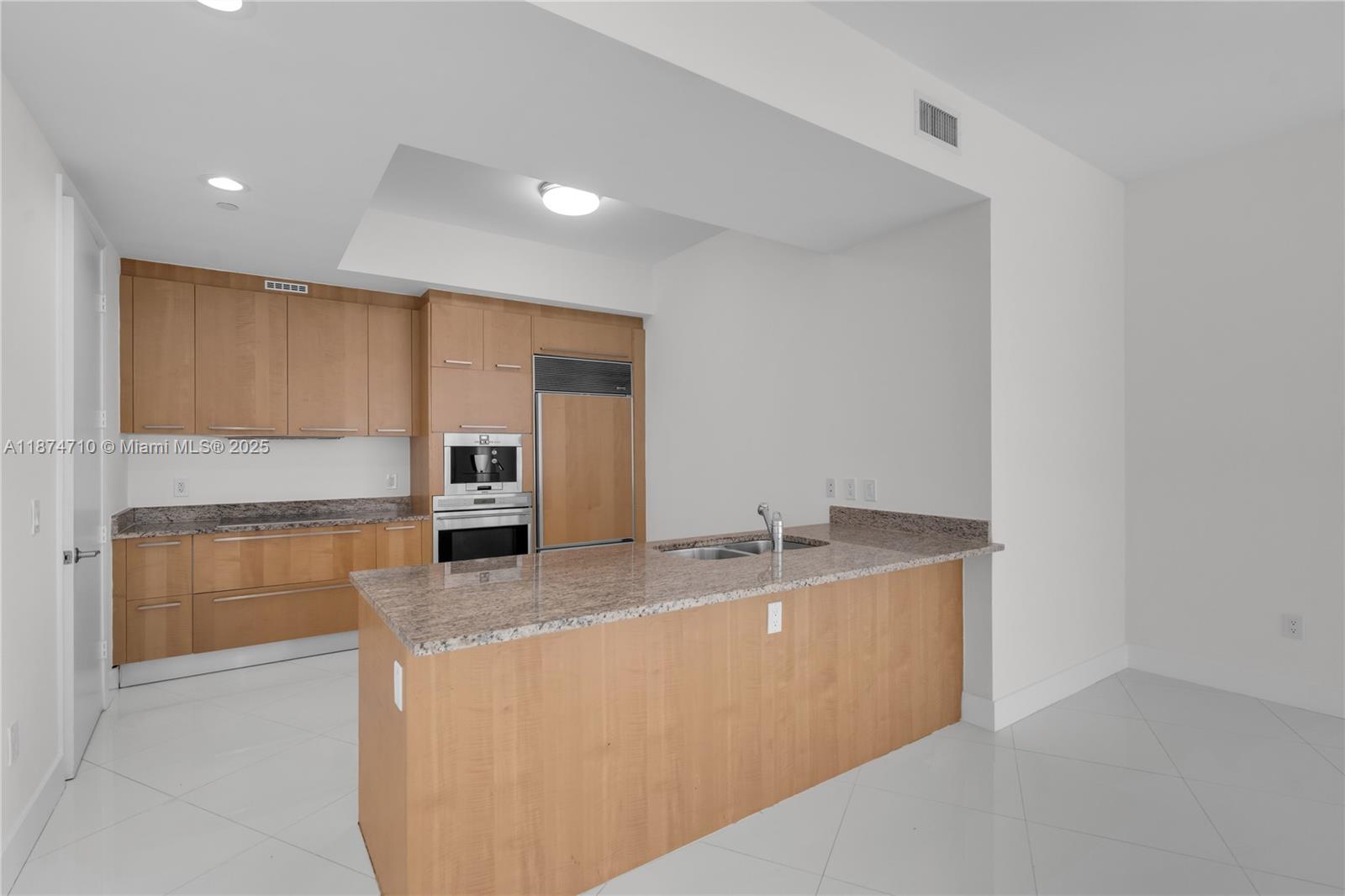 15811 Collins Ave #2407, Sunny Isles Beach FL 33160