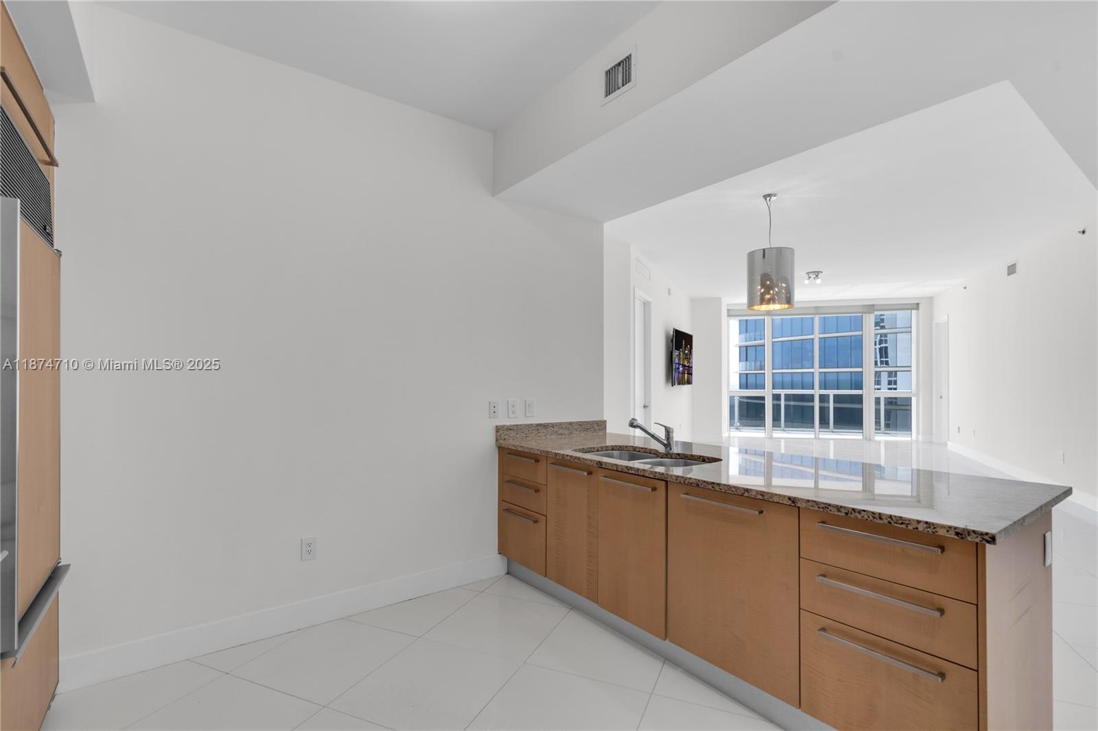 15811 Collins Ave #2407, Sunny Isles Beach FL 33160