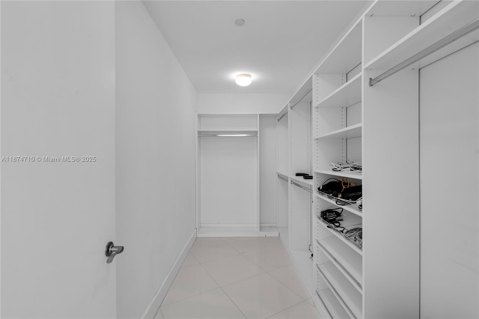 15811 Collins Ave #2407, Sunny Isles Beach FL 33160